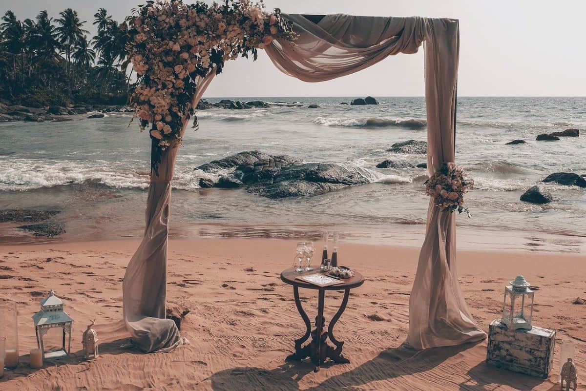 beach venue wedding