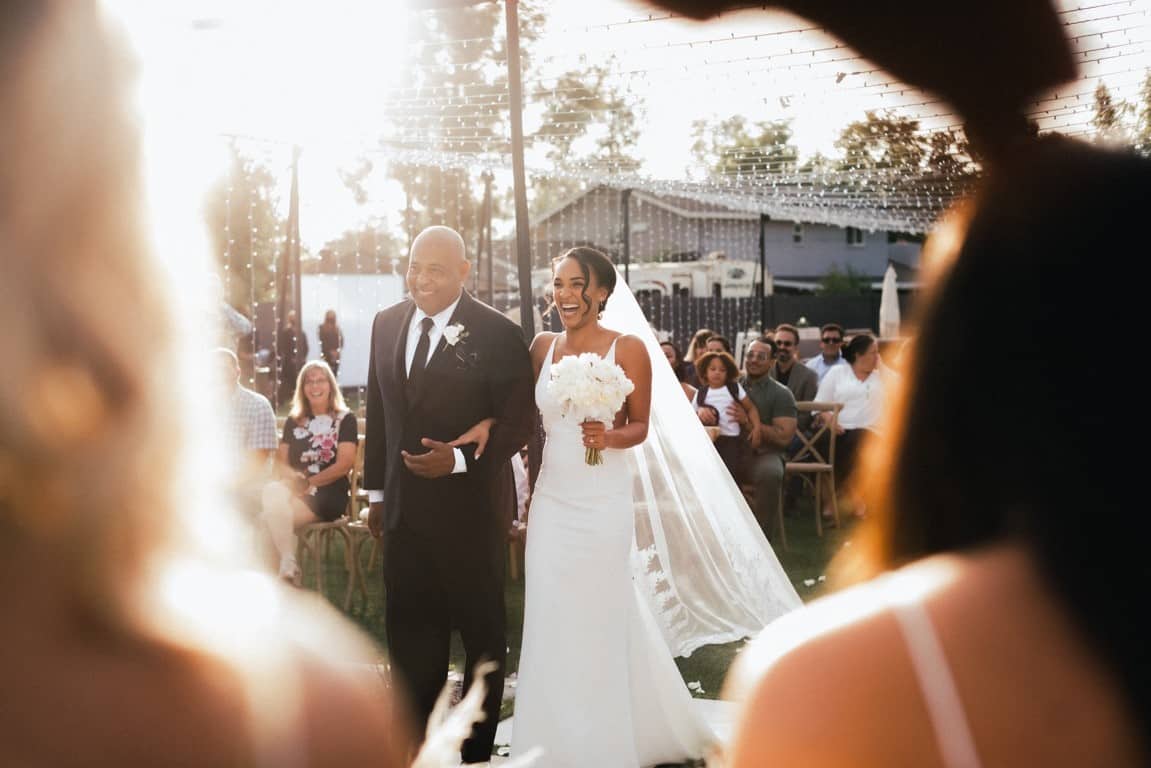 dad bride aisle