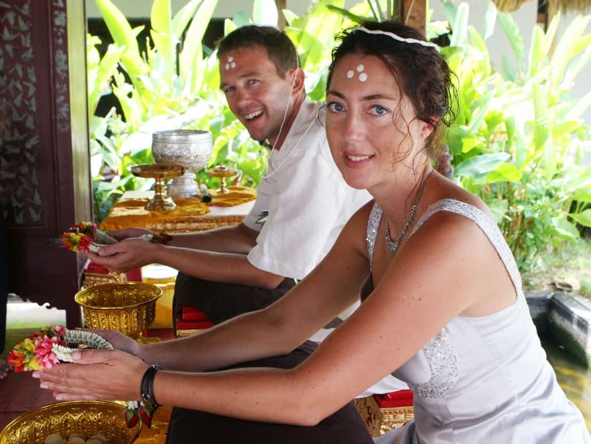 buddhist wedding couple