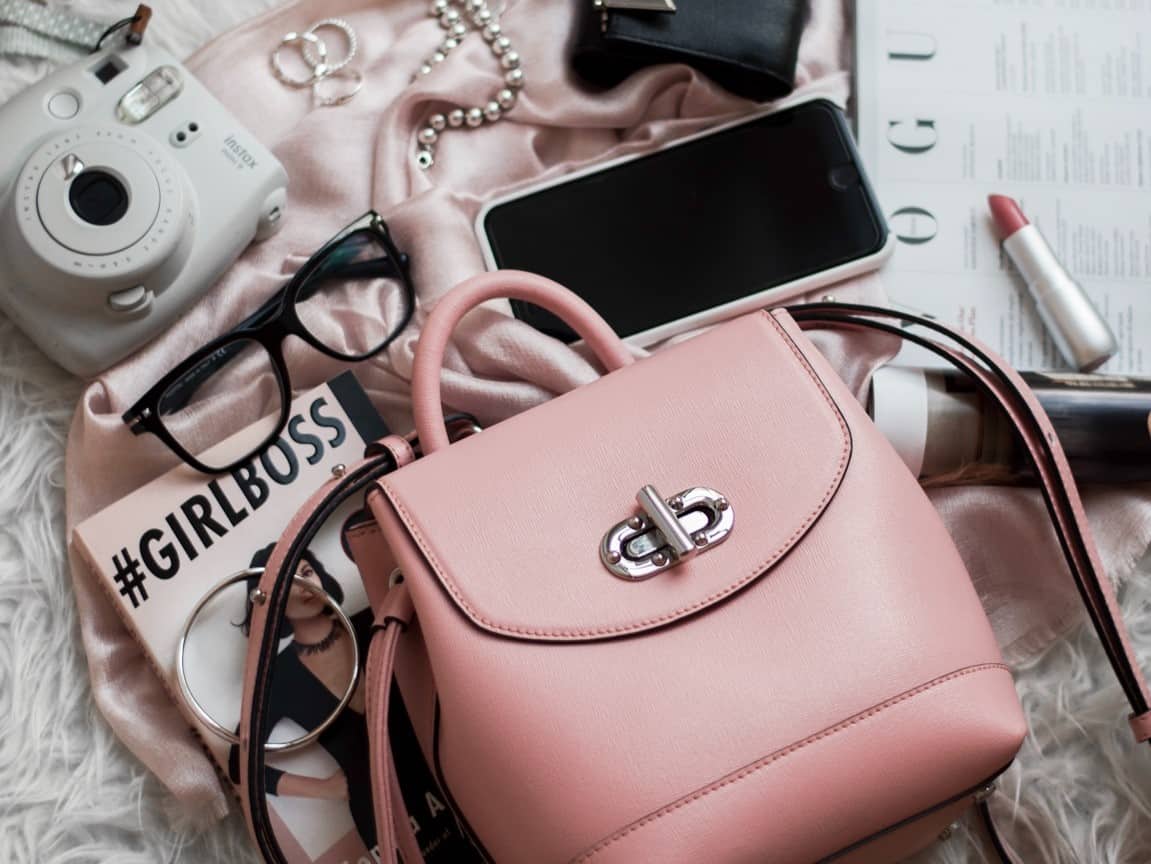 pink purse