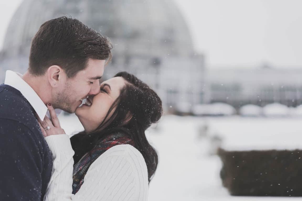 winter couple kiss