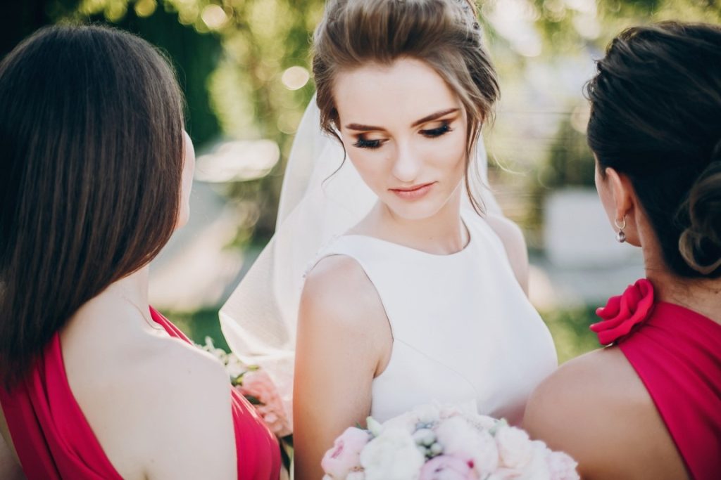 bride and her two maid of honor