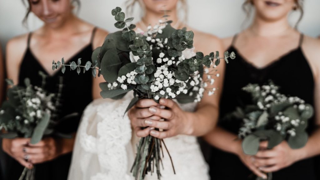 bride with two maid of honor