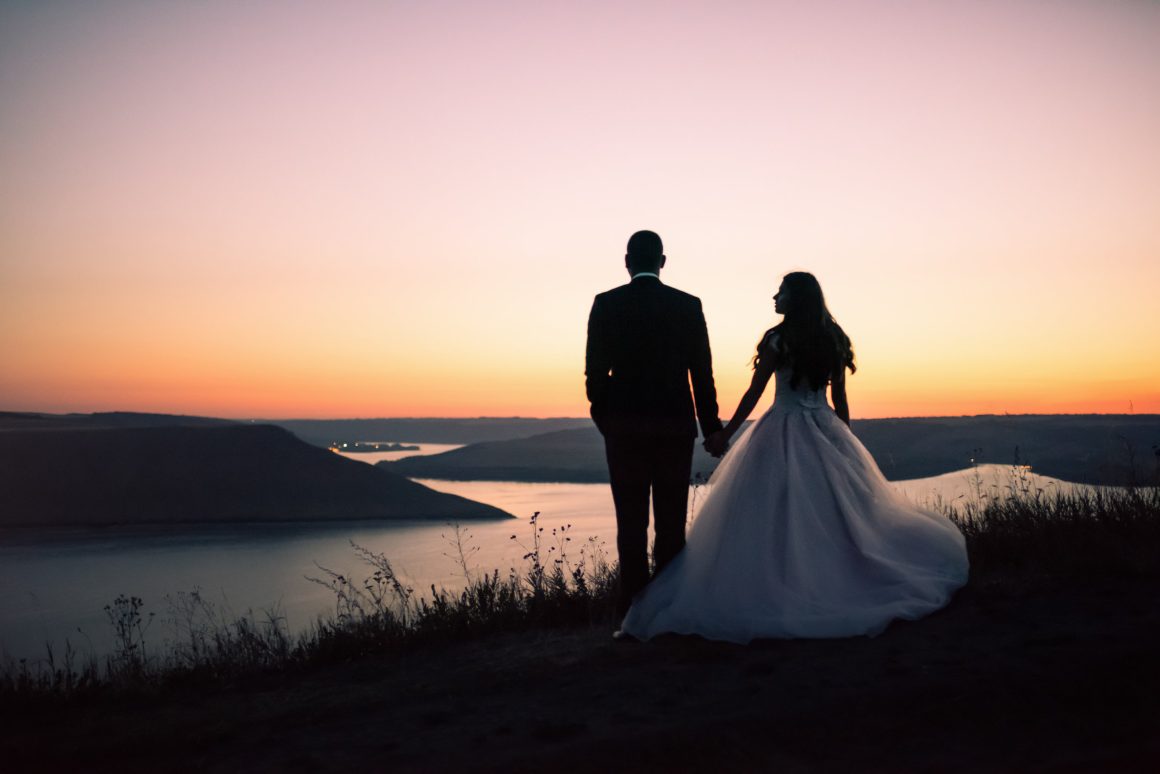 8 Walking Marriage Pros and Cons Explained