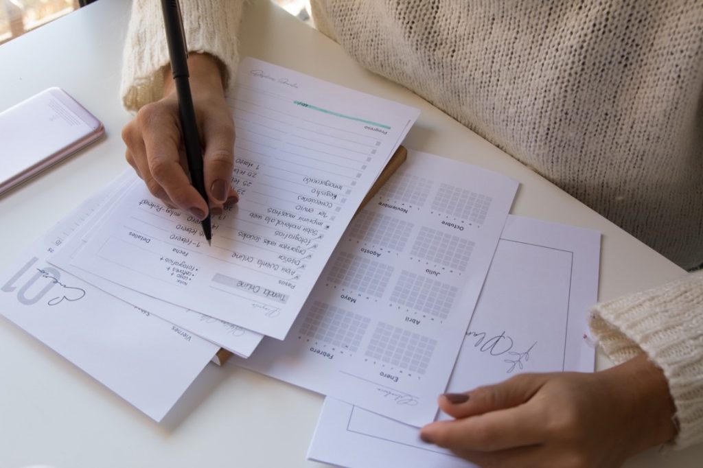 woman planning wedding