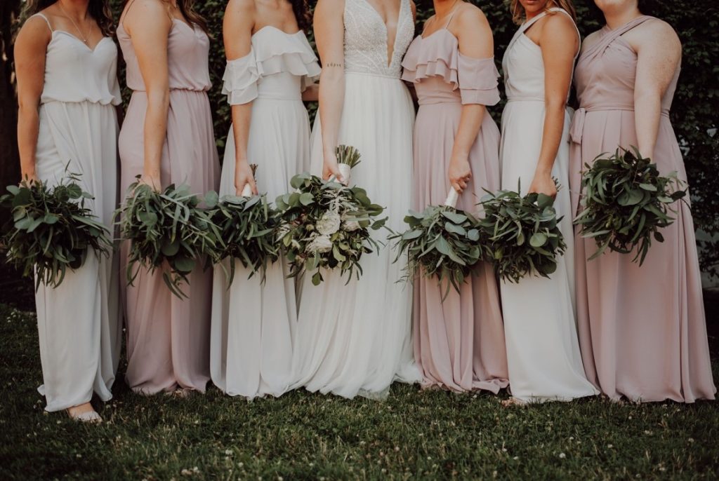 Do Bridesmaids Need Bouquets? (20 Alternatives to Consider)