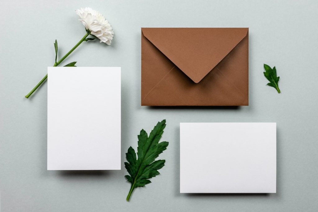 blank paper and brown envelop