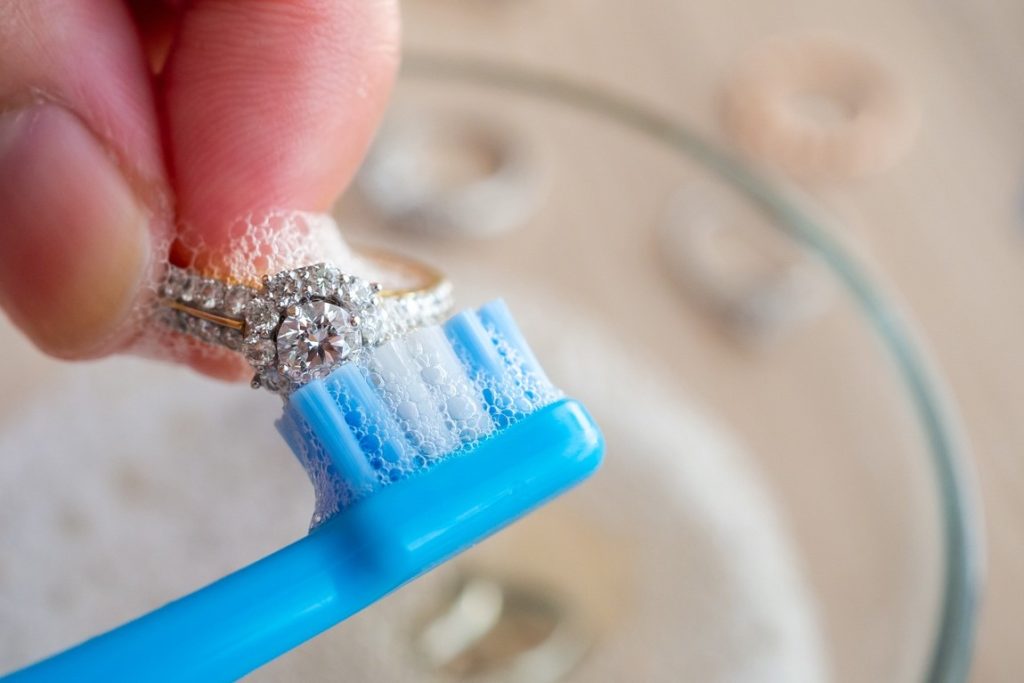 brushing a ring