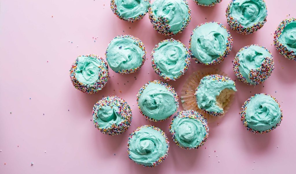 cupcakes with mint frosting