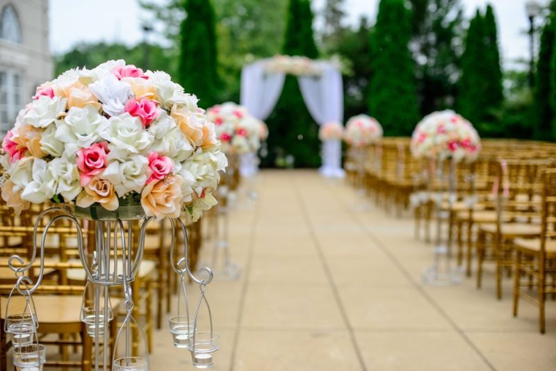 How Much Do Wedding Venues Make a Year? (AZ Profit Guide)