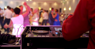 couples dancing on a wedding party