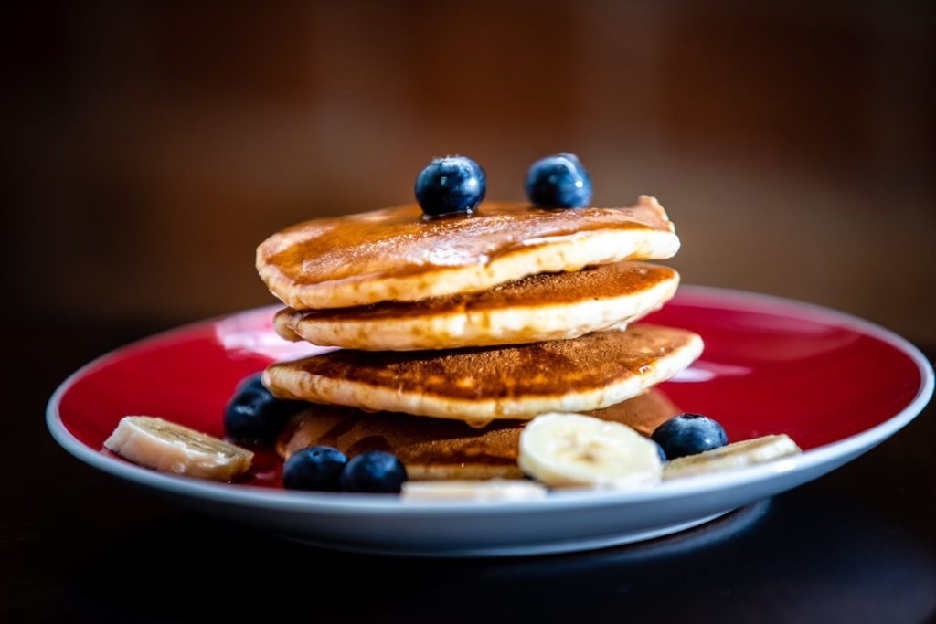 pancakes with blueberries