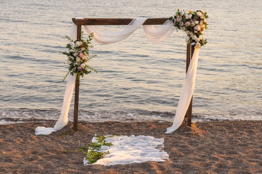 wooden arc with flowers