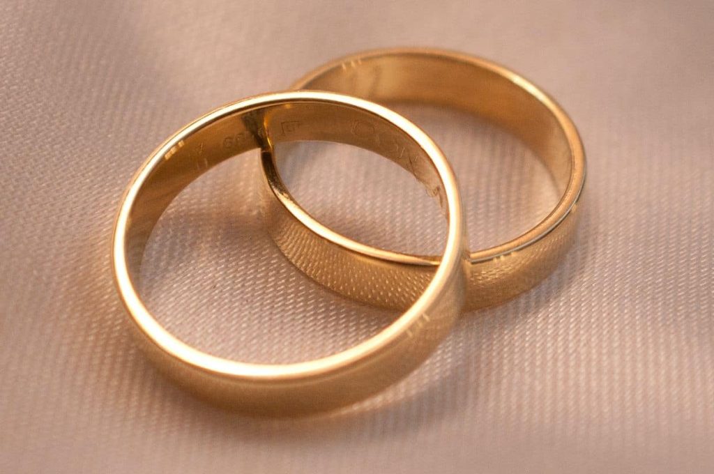 gold wedding rings